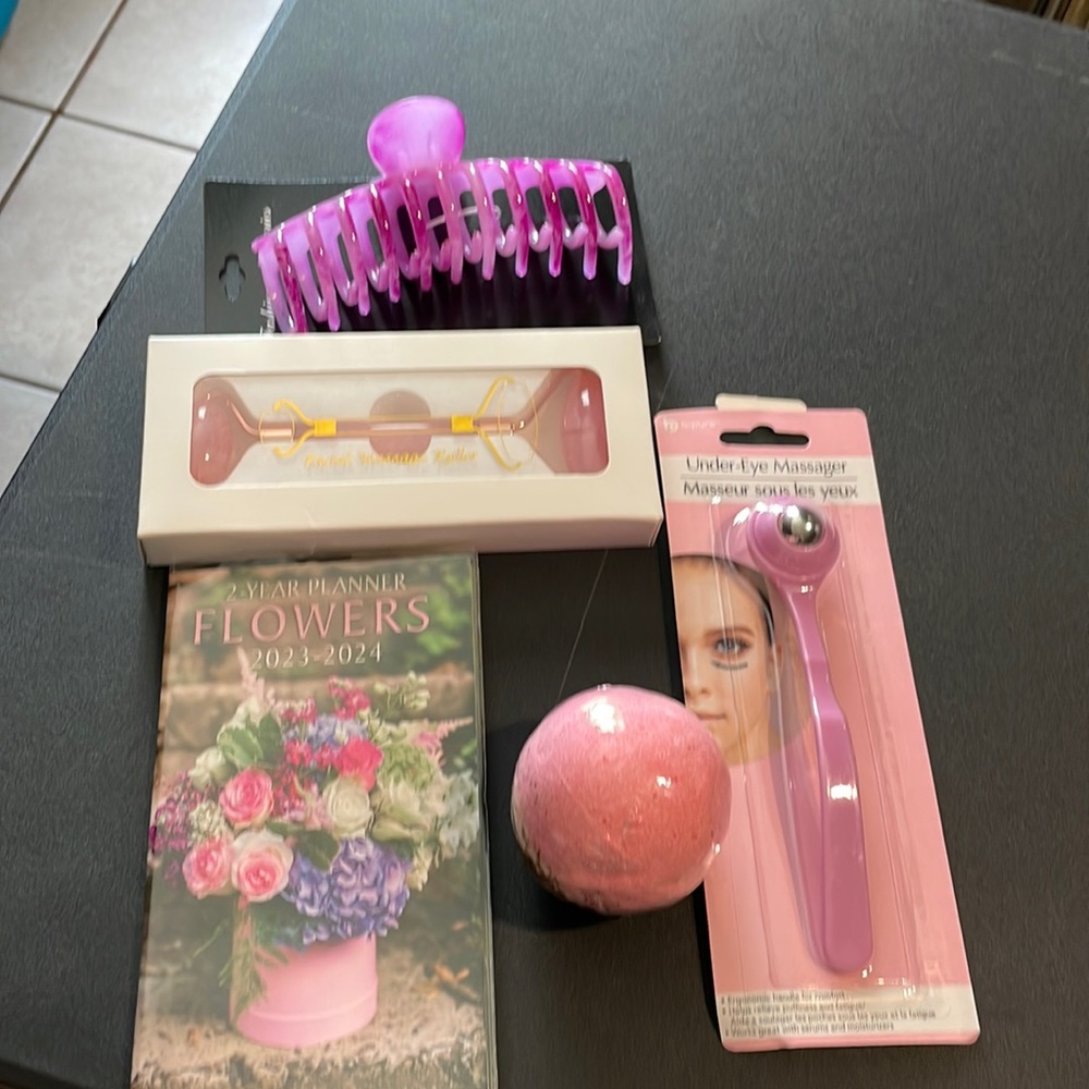 5pc misc items for the ladies